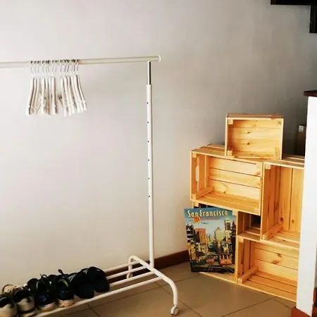Bright, Modern Apartment With Balcony And Terrace 度假居 *
